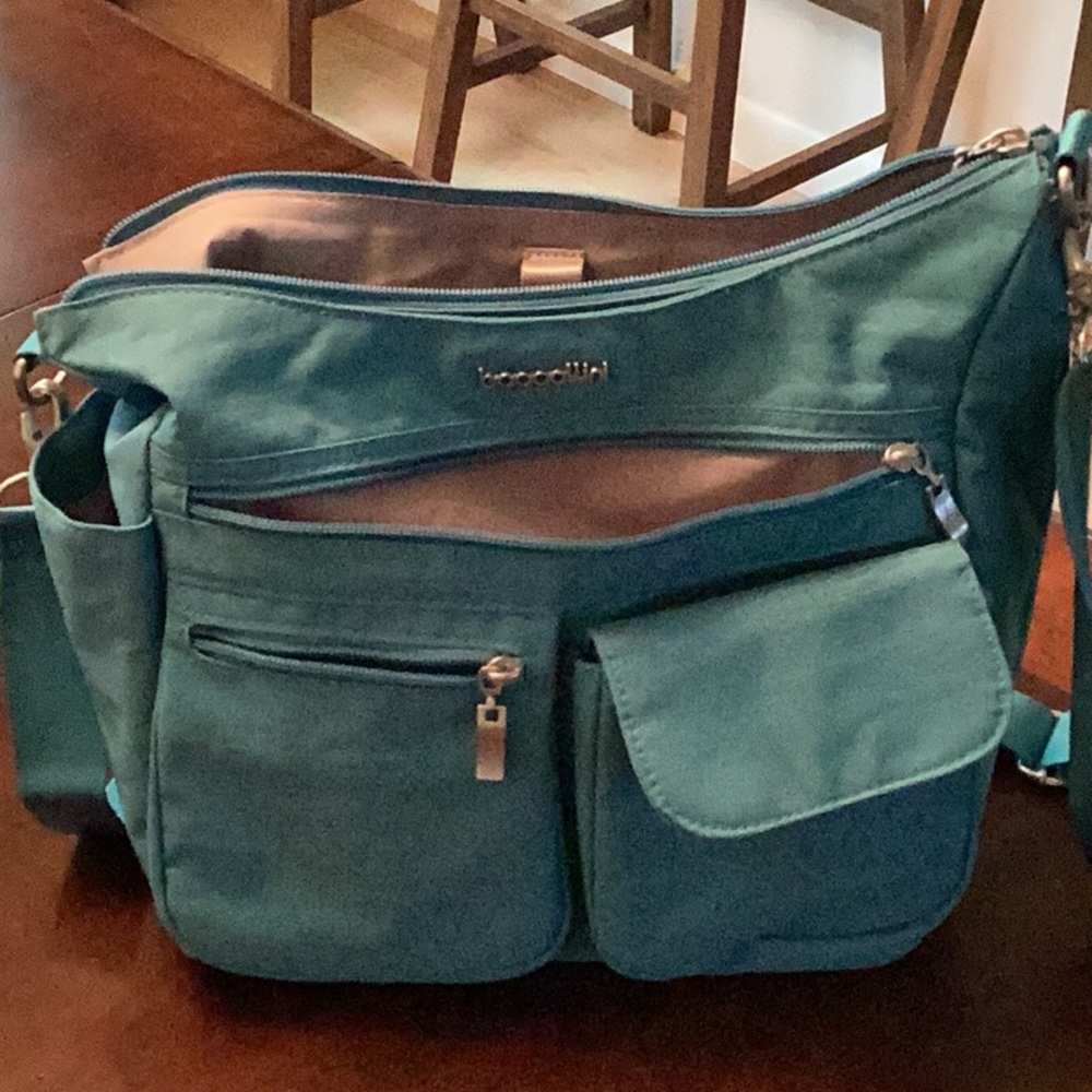 Baggallini Modern Everywhere Crossbody Bag - Seaside Blue - Picture 8 of 9